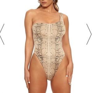 Side Beach One Piece Swimsuit